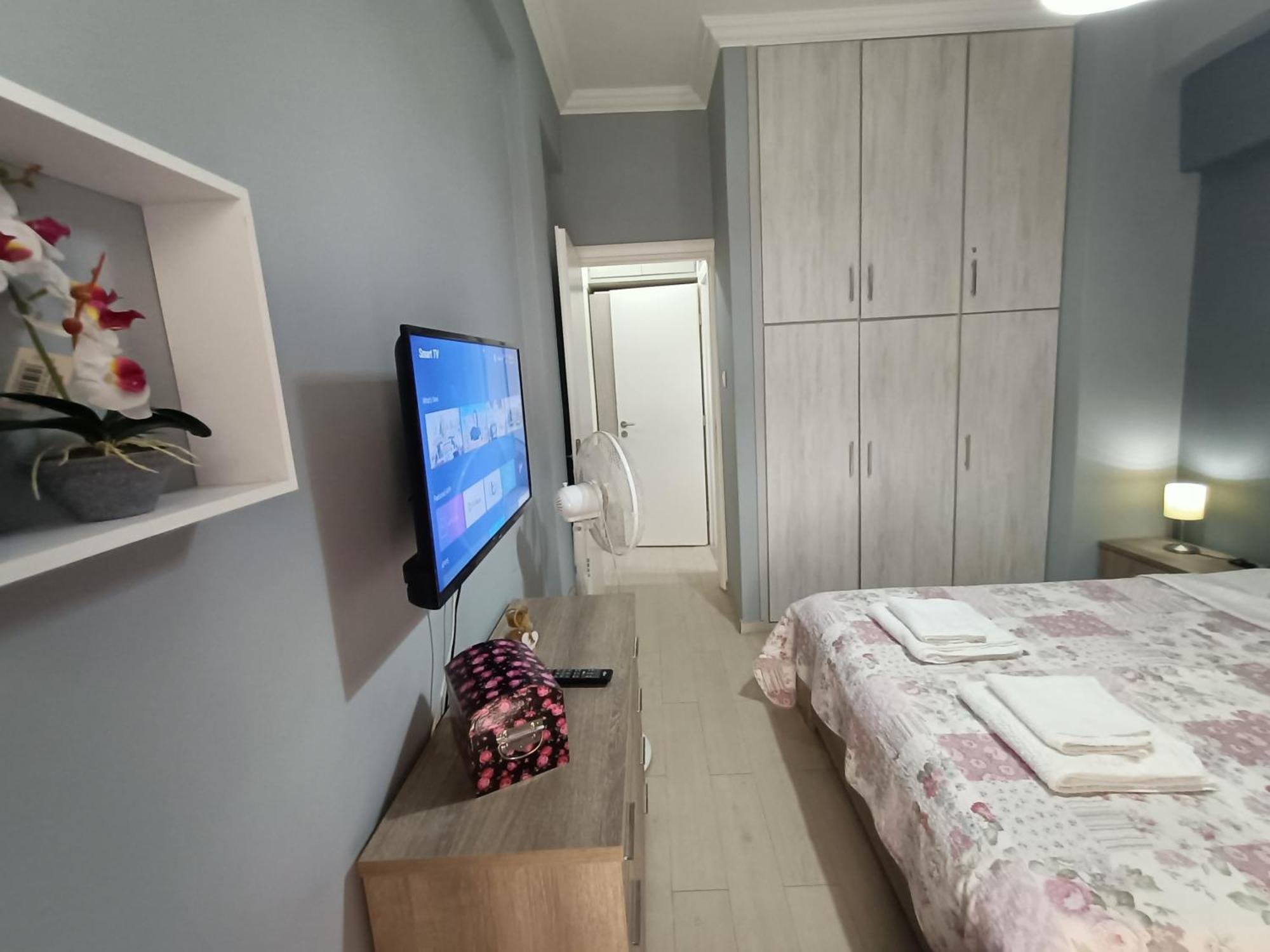 Couple'S Escape Apartment Atena Exterior foto