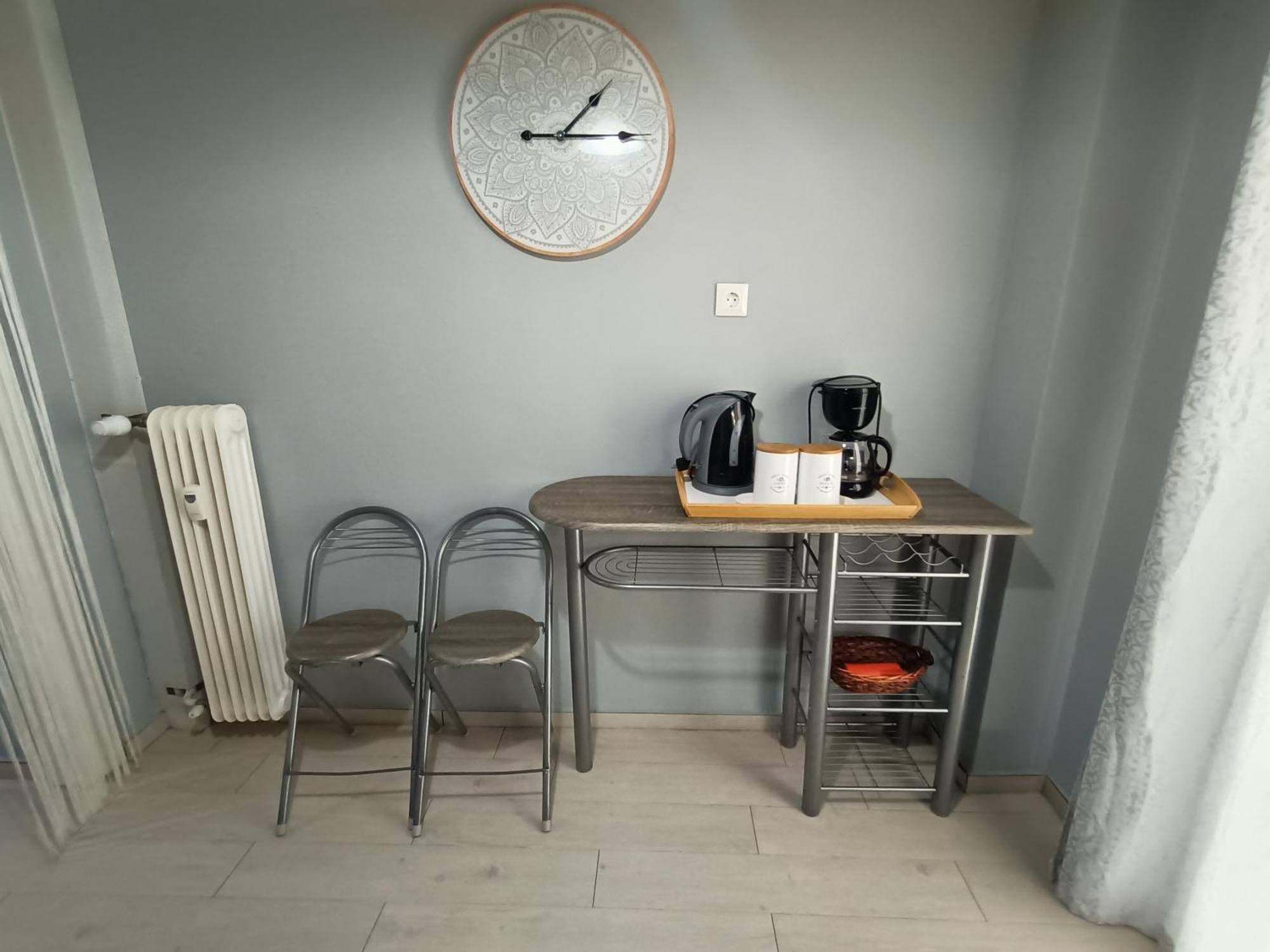 Couple'S Escape Apartment Atena Exterior foto